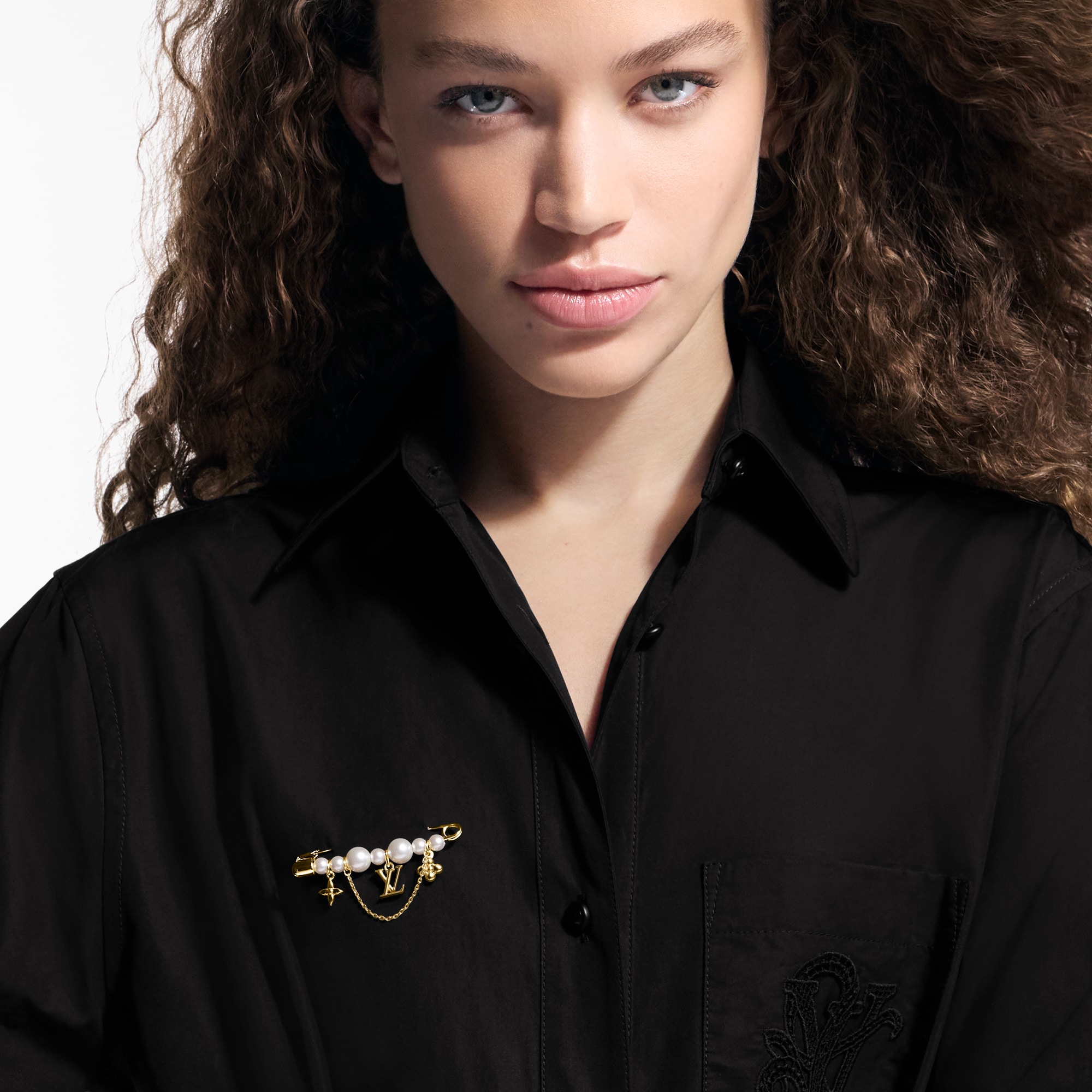 Pearl River 胸針 . in 女士