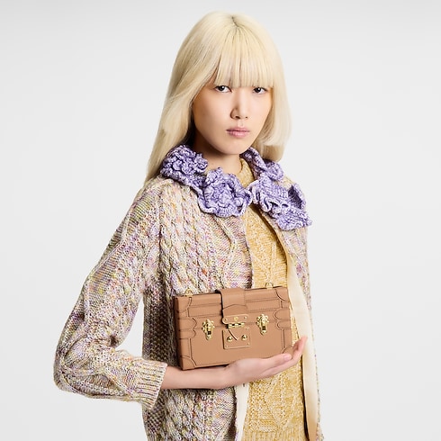 Petite Malle Silhouette 時尚皮革 in 女士's 時尚包款 女生包包總覽 collections by Louis Vuitton (產品縮放)