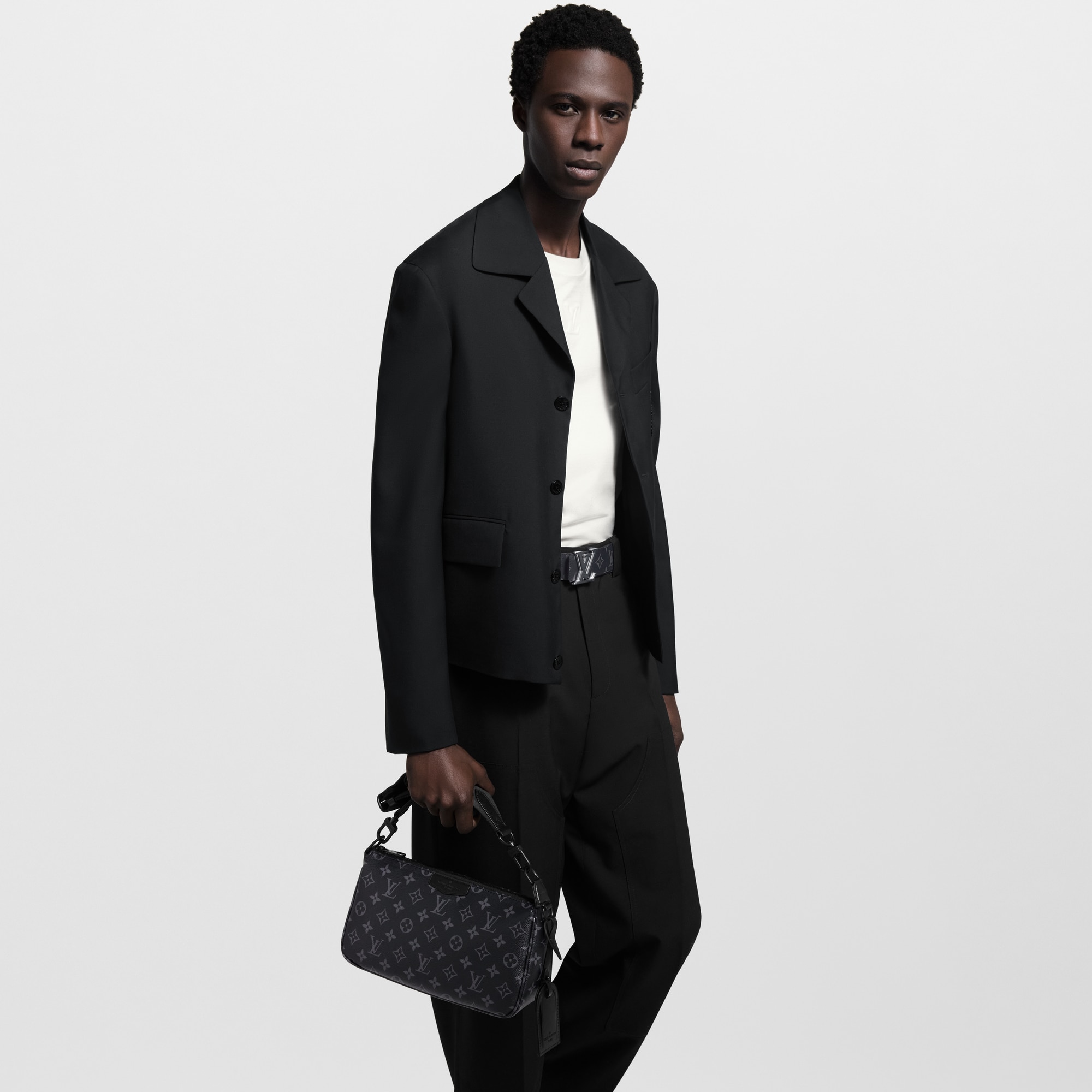 Pochette Accessoire XL Monogram Eclipse 帆布 in 時尚包包及小型皮件