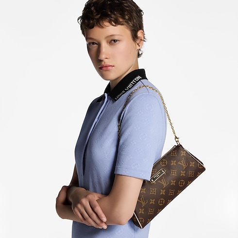 Pochette Eva Monogram 帆布 in 女士's 錢包及小型皮件 鏈條包及迷你包款 collections by Louis Vuitton (產品縮放)