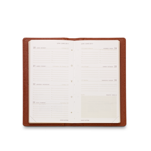 袋裝記事本封套 Monogram 帆布 in 時尚包包及小型皮件's 個人化包款服務 } collections by Louis Vuitton (產品縮放)