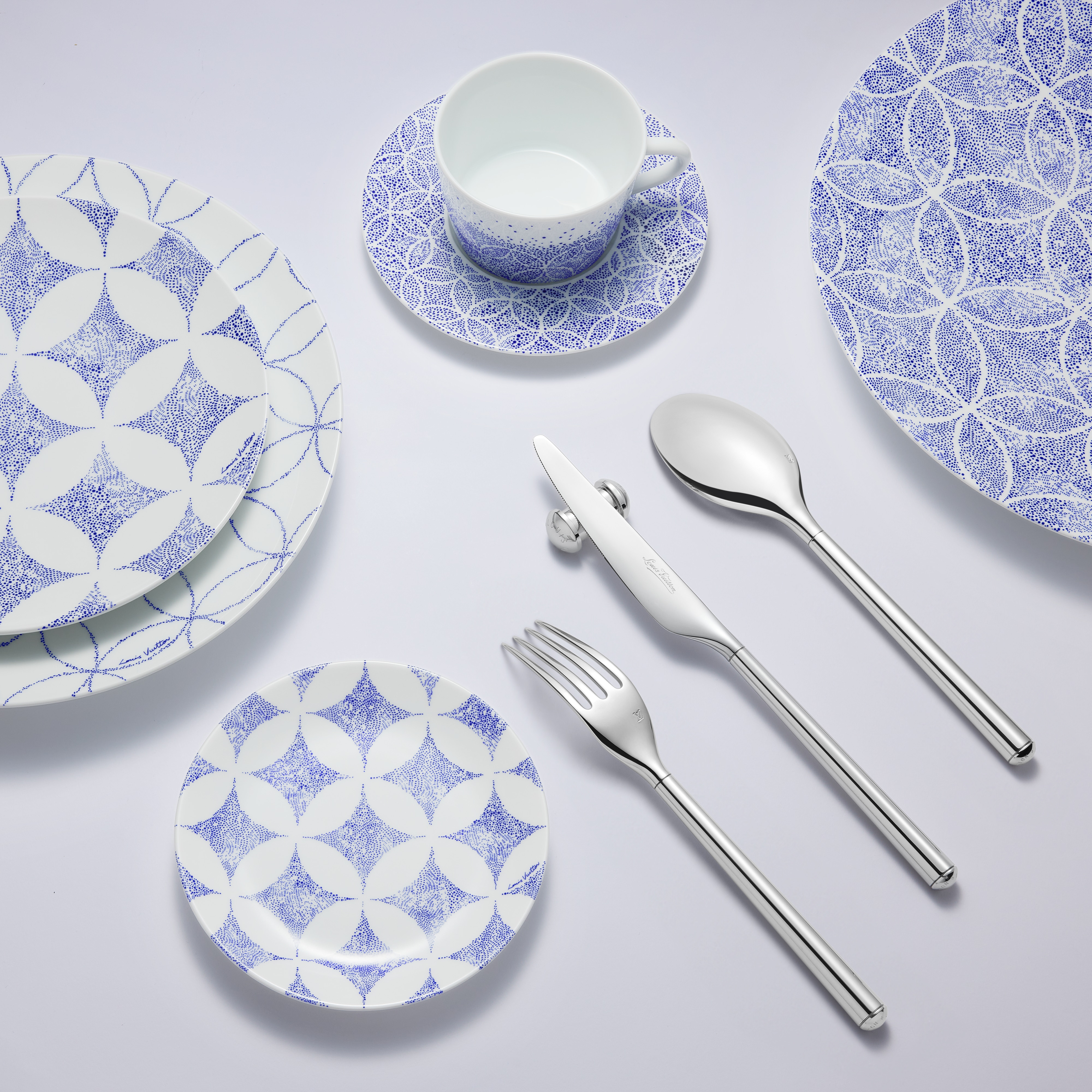 Rivet 甜品餐具套裝  in 行李箱、旅行用品及家居精品