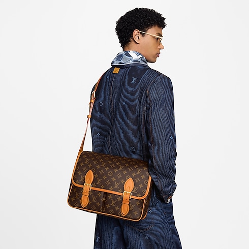 Satchel Messenger G69 in 時尚包包及小型皮件's 女士時尚包包 全新系列 collections by Louis Vuitton (產品縮放)