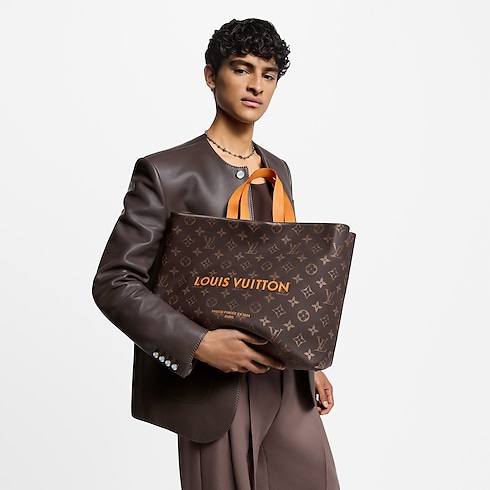 Shopper Tote MM autres_cuirs_monogram in 時尚包包及小型皮件's 男士時尚包包 全新系列 collections by Louis Vuitton (產品縮放)