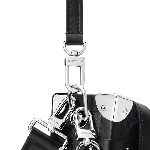 Side Trunk MM East West Monogram Eclipse 帆布 in 時尚包包及小型皮件's 女士時尚包包 LV Icons collections by Louis Vuitton (產品縮放)