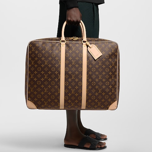 Sirius 55 Monogram 帆布 in 男士's 個人化系列 皮件及旅遊用品 collections by Louis Vuitton (產品縮放)
