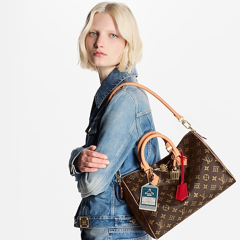 Speedy Soft 30 Crafty Monogram 帆布 in 女士's 時尚包款 女生包包總覽 collections by Louis Vuitton (產品縮放)