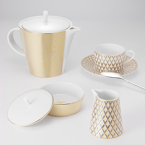 Splendor 馬克杯 in 行李箱、旅行用品及家居精品's 家居及餐具精品 餐桌藝術 collections by Louis Vuitton (產品縮放)