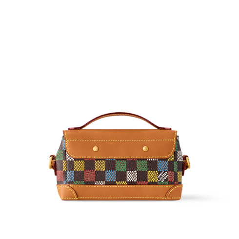 Steamer East West 可穿戴式錢包 Damier Other in 男士's 錢包及小型皮件 迷你包款 collections by Louis Vuitton (產品縮放)