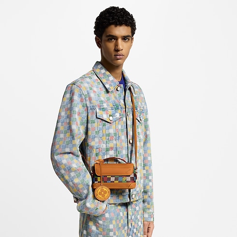 Steamer East West 可穿戴式錢包 Damier Other in 男士's 錢包及小型皮件 迷你包款 collections by Louis Vuitton (產品縮放)