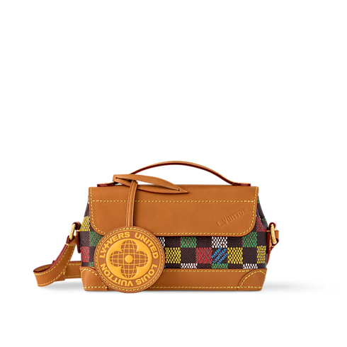 Steamer East West 可穿戴式錢包 Damier Other in 男士's 錢包及小型皮件 迷你包款 collections by Louis Vuitton (產品縮放)