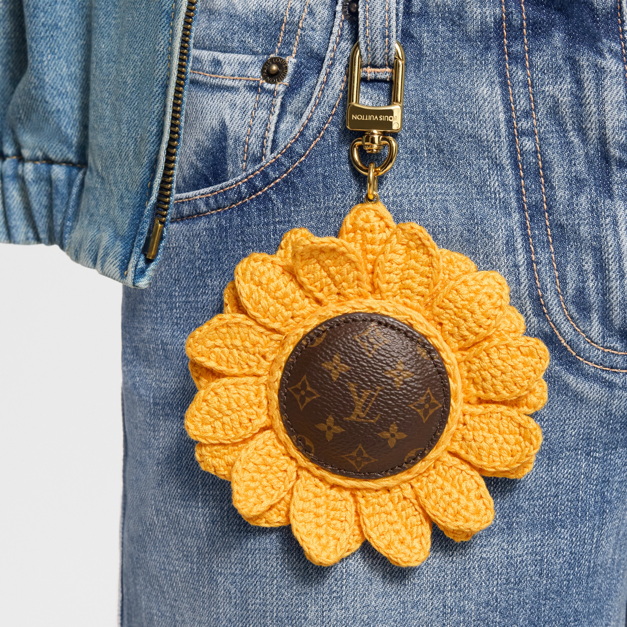 Sunflower Crochet 包包吊飾 . in 女士