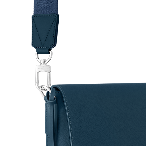 Takeoff 郵差包 LV Aerogram in 全新系列's Holiday 男士禮品精選 collections by Louis Vuitton (產品縮放)