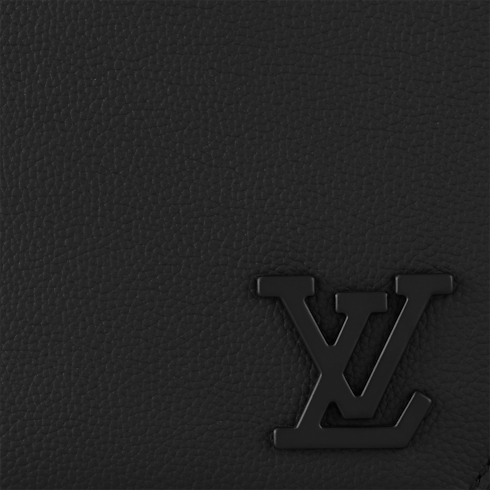 Takeoff 郵差包 LV Aerogram in 全新系列's Holiday 男士禮品精選 collections by Louis Vuitton (產品縮放)