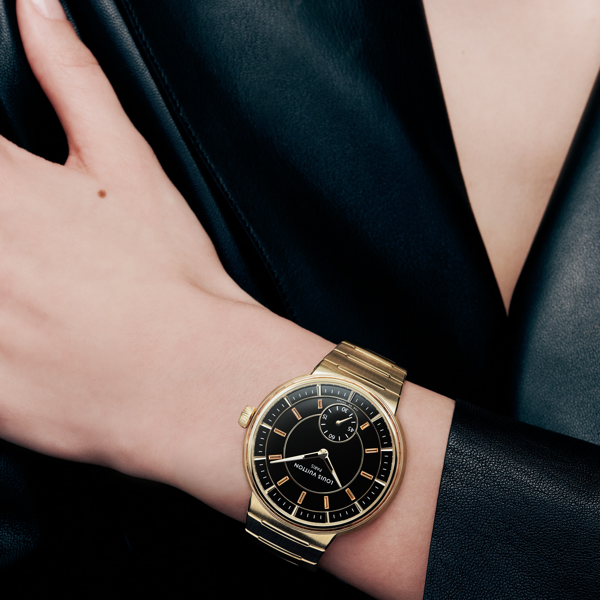 Tambour，自動機芯，40毫米，黃K金，縞瑪瑙及藍寶石  in 腕錶系列