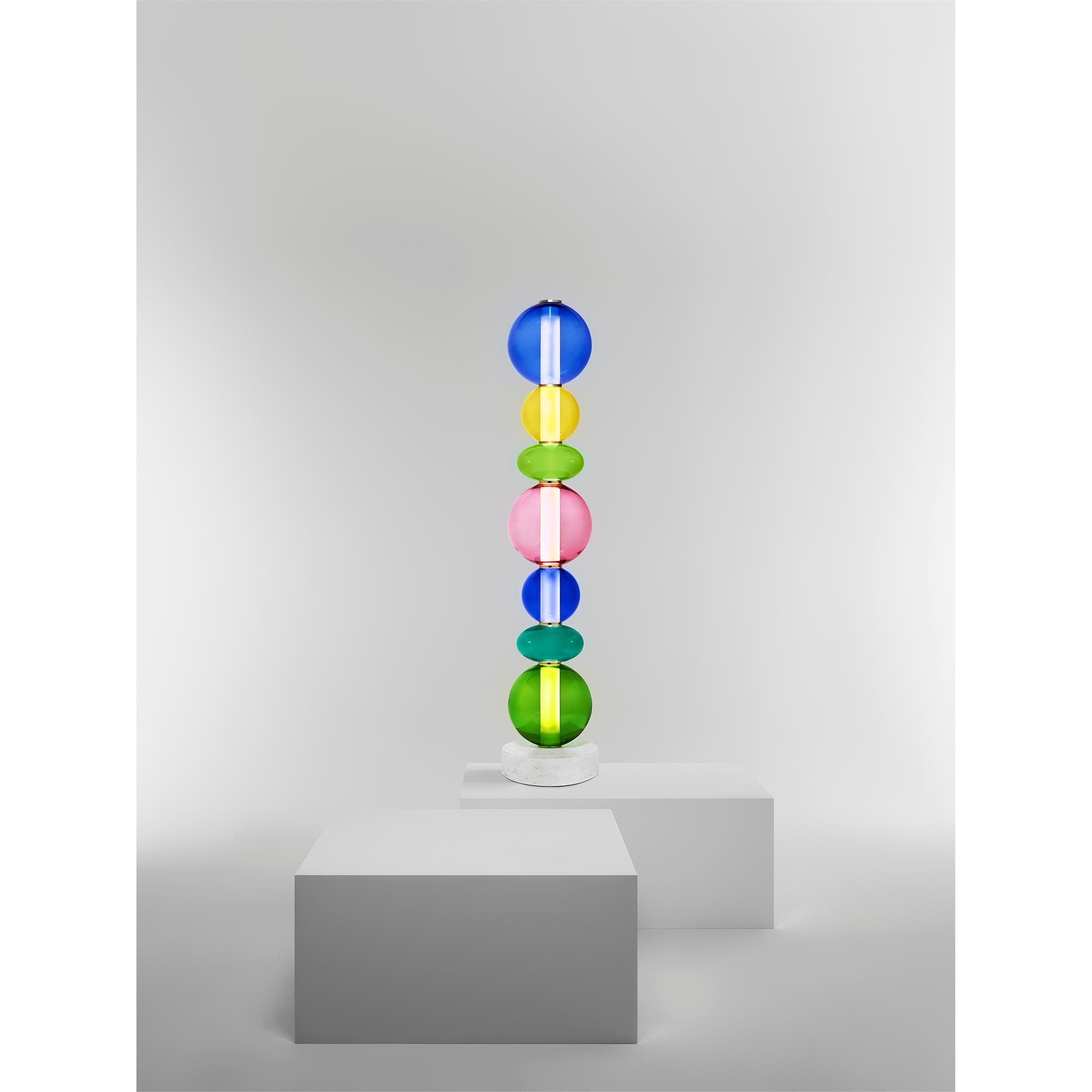 Totem Lumineux by Studio LV  in 行李箱、旅行用品及家居精品