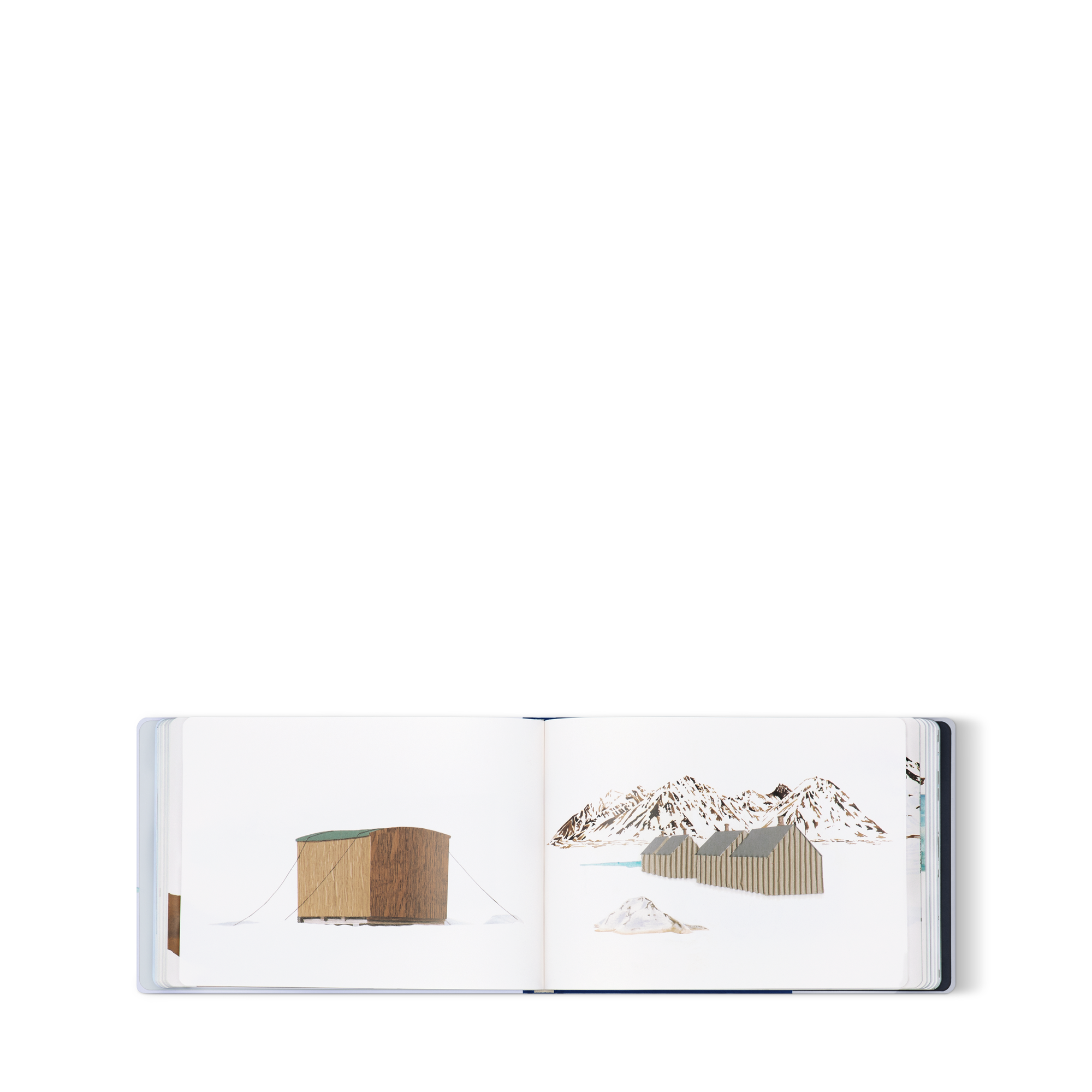 Travel Book The Arctic  in 行李箱、旅行用品及家居精品