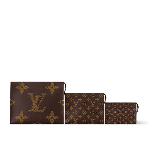 Trio Toilet Pouch 其他 Monogram 帆布 in 男士's 旅遊用品 旅遊配件 collections by Louis Vuitton (產品縮放)