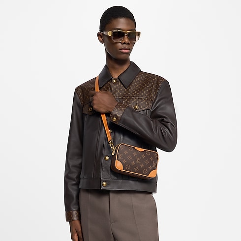 Trocadéro 可穿戴式錢包 G69 in 男士's 錢包及小型皮件 迷你包款 collections by Louis Vuitton (產品縮放)