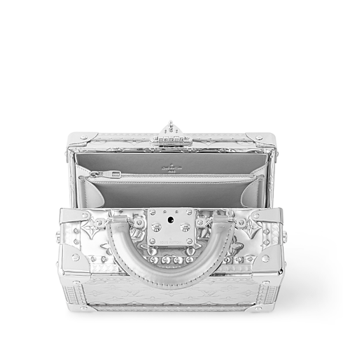 Valisette Trésor Monogram Other 帆布 in 行李箱、旅行用品及家居精品's 硬箱及箱盒 佩帶式硬箱 collections by Louis Vuitton (產品縮放)
