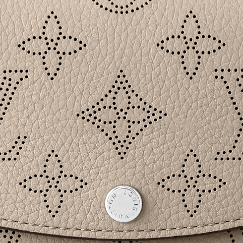 Victorine 錢包 Mahina 皮革 in 女士's 錢包及小型皮件 短夾 collections by Louis Vuitton (產品縮放)