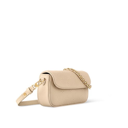 Wallet on Chain Ivy in 女士's 錢包及小型皮件 鏈條包及迷你包款 collections by Louis Vuitton (產品縮放)