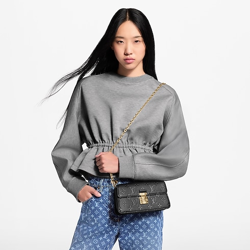 Wallet On Chain Métis Monogram Empreinte 皮革 in 女士's 錢包及小型皮件 迷你包款及鏈條包 collections by Louis Vuitton (產品縮放)