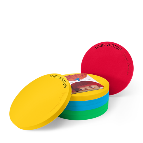 Yayoi Kusama x Louis Vuitton: Creating Infinity in 行李箱、旅行用品及家居精品's 書庫及文具 精裝書籍 collections by Louis Vuitton (產品縮放)